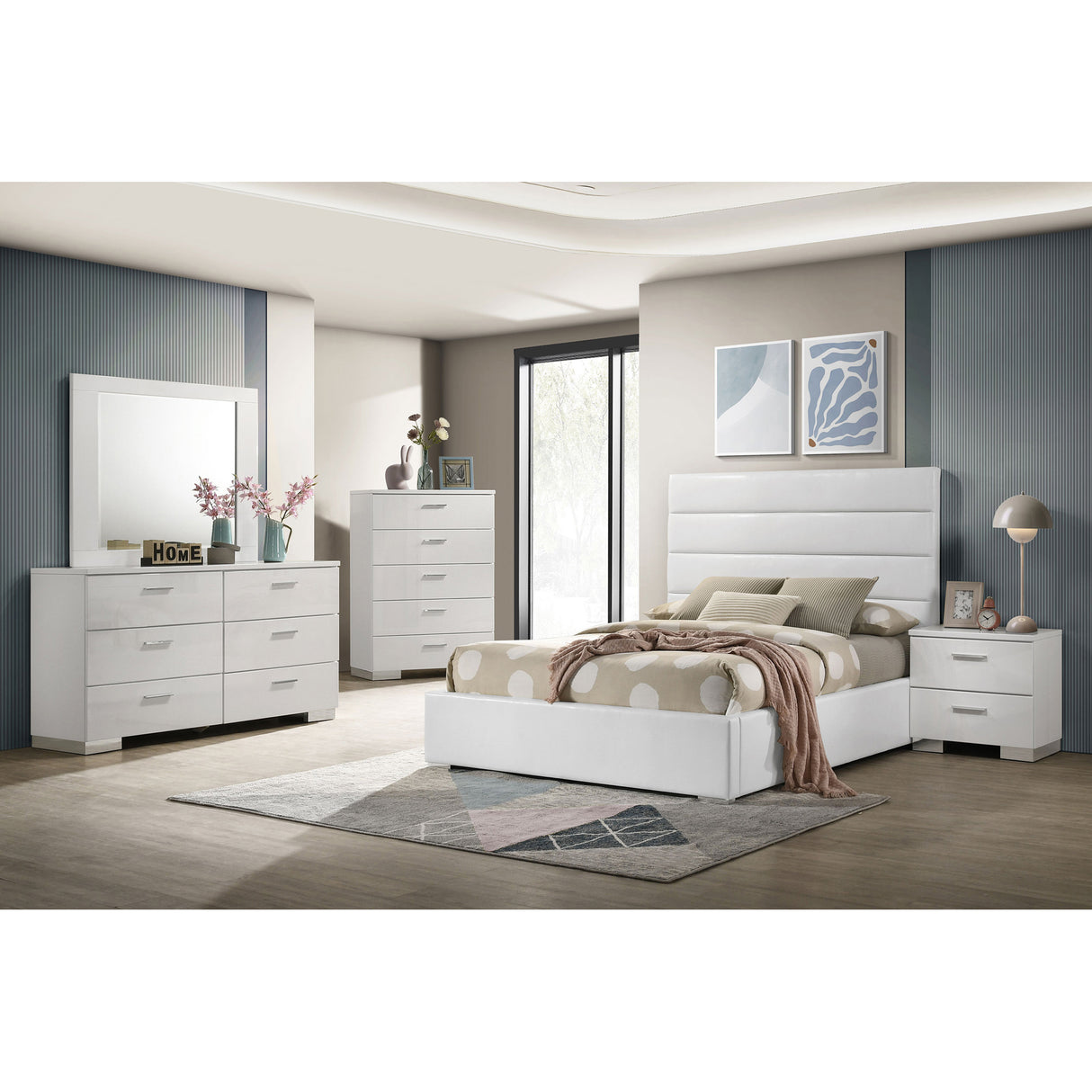 Dulcey White High Gloss 5-piece Full Bedroom Set