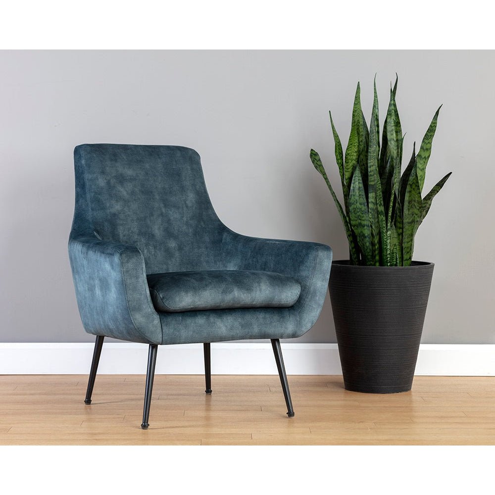 Aletta Lounge Chair | Sunpan | Home Elegance USA