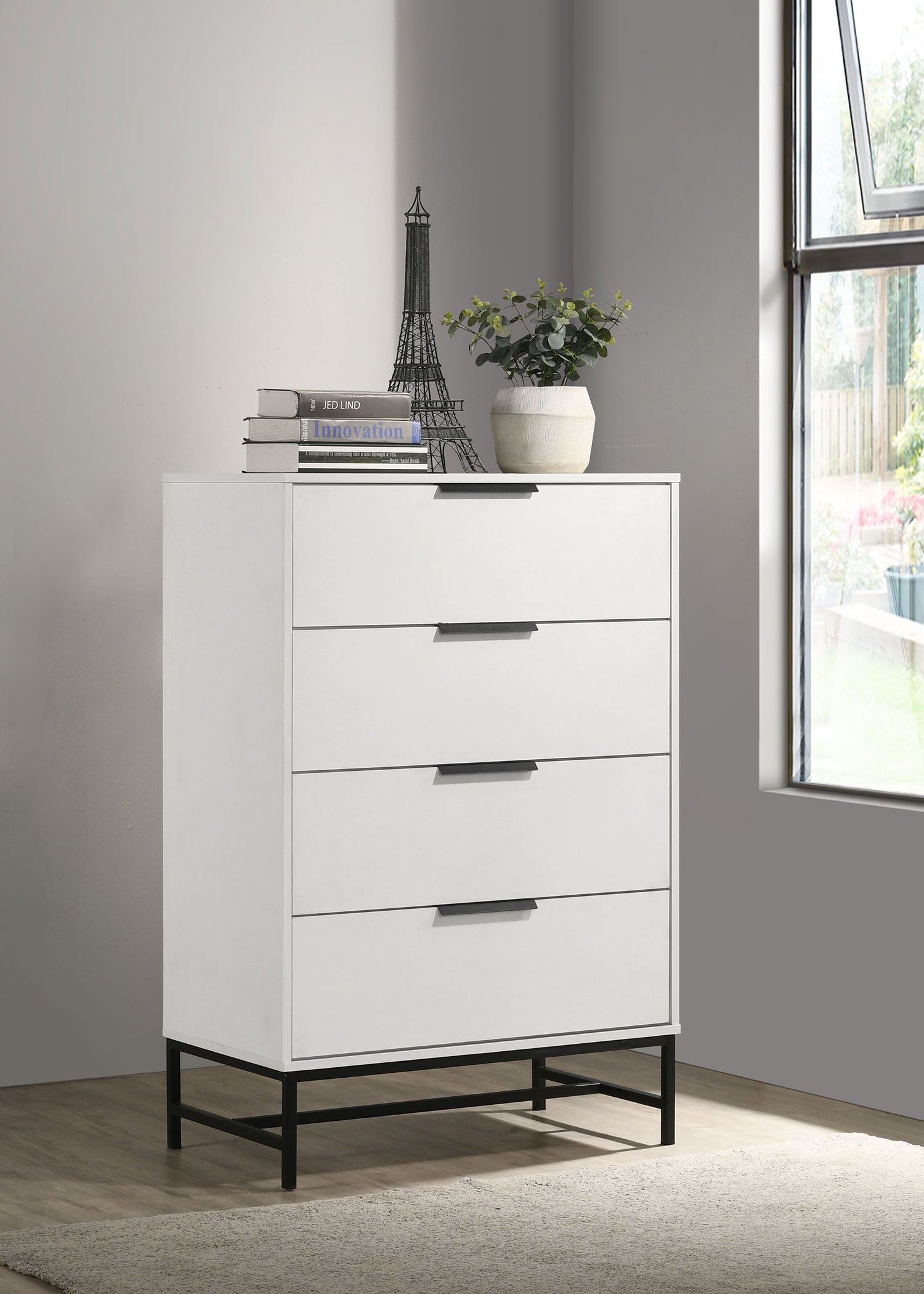 Sonora 4-drawer Bedroom Chest White - Home Elegance USA