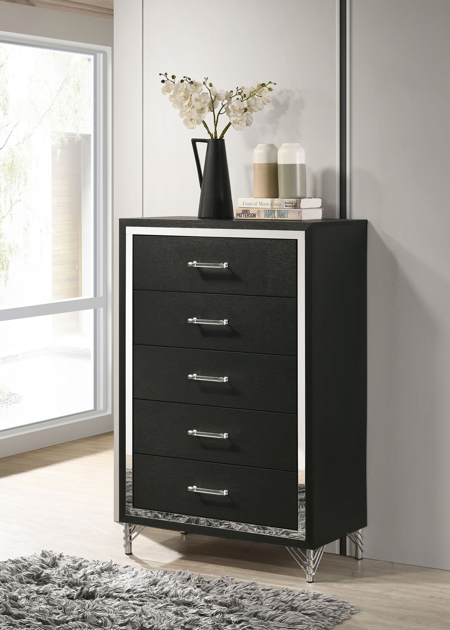 Lucia 5-drawer Bedroom Chest of Drawers Black - Home Elegance USA