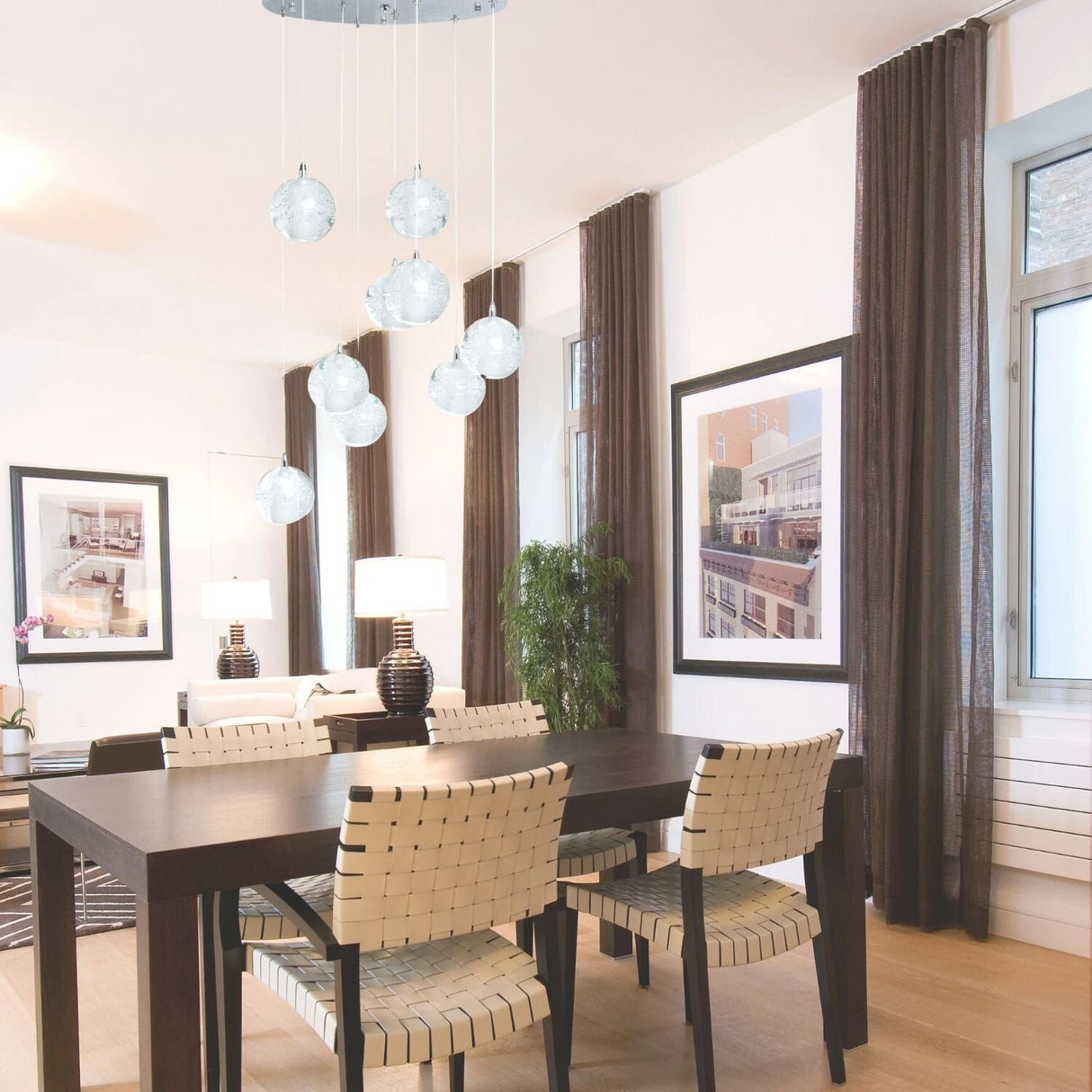 Lámpara de araña de 9 luces con esferas de cristal // Baldaquín redondo cromado | Finesse