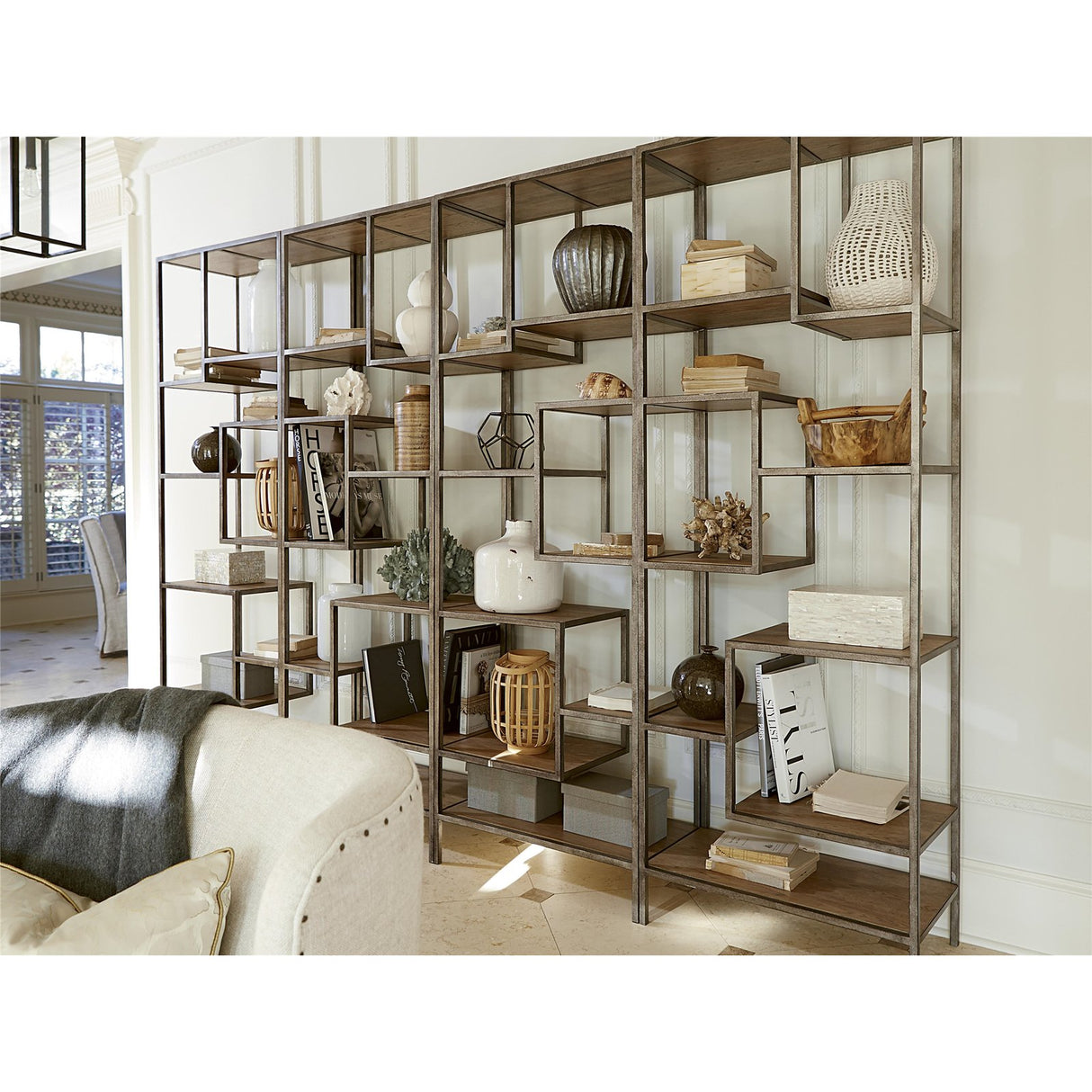 Curated Bunching Etagere | Universal