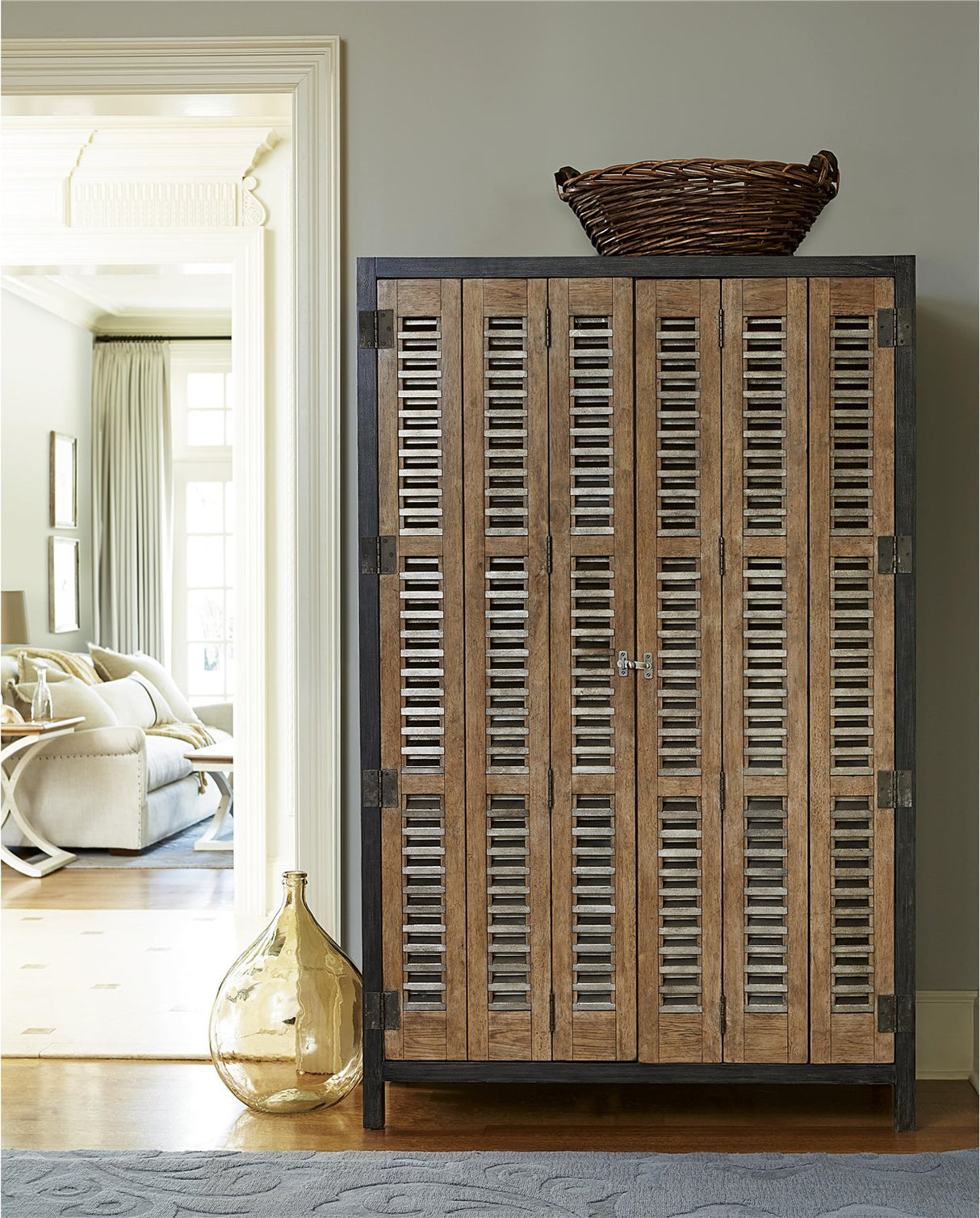 Curated Libations Locker | Universal | Home Elegance USA