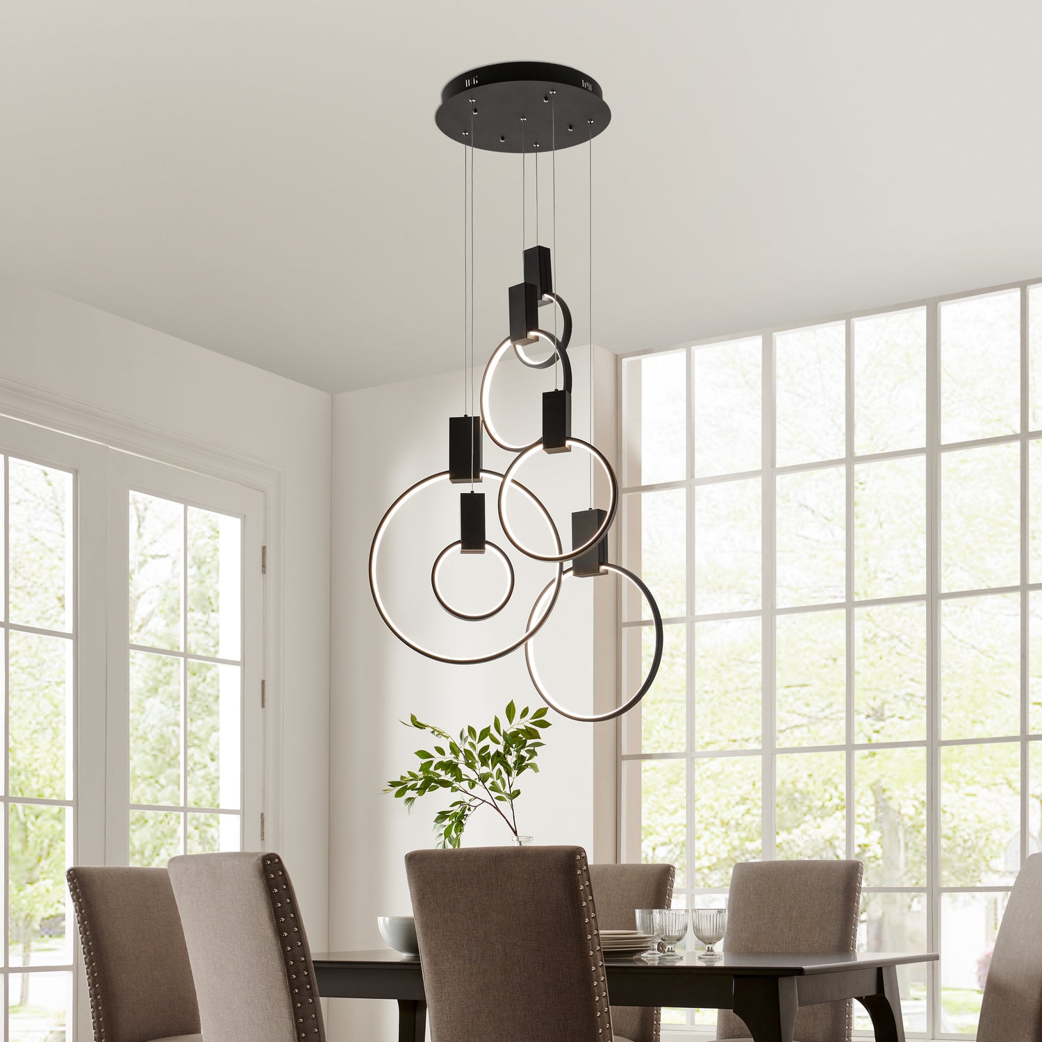 Lámpara de araña circular LED Hong Kong // Negro mate | Finesse