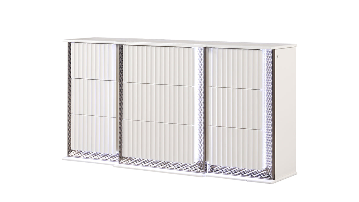 Fabio Contemporary Style 6-Drawer Dresser Made with Diamond-Patterned Side Accents with LED Lighting and Wood in White Finish (INCLUDES DRESSER ONLY) same as G150109123 (NJ inventory)