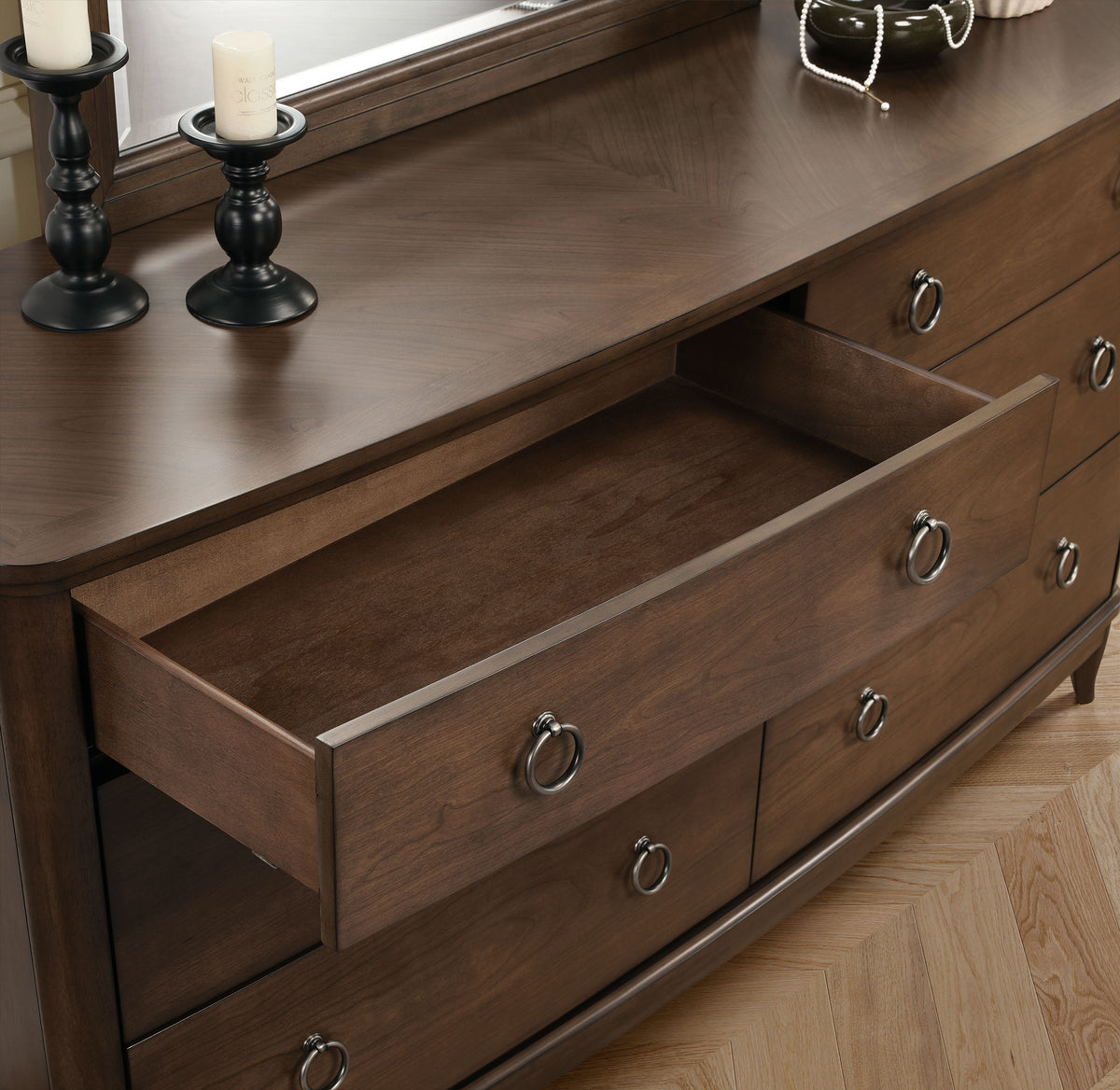 Bellevue Dresser - Whiskey Brown | Flexsteel