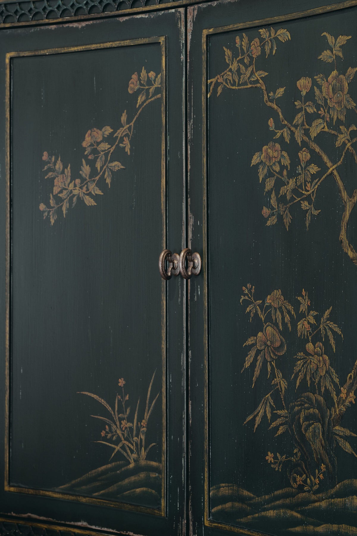 Charleston Two-Door Accent Chest - Dark Green by Hooker Furniture - View 3
