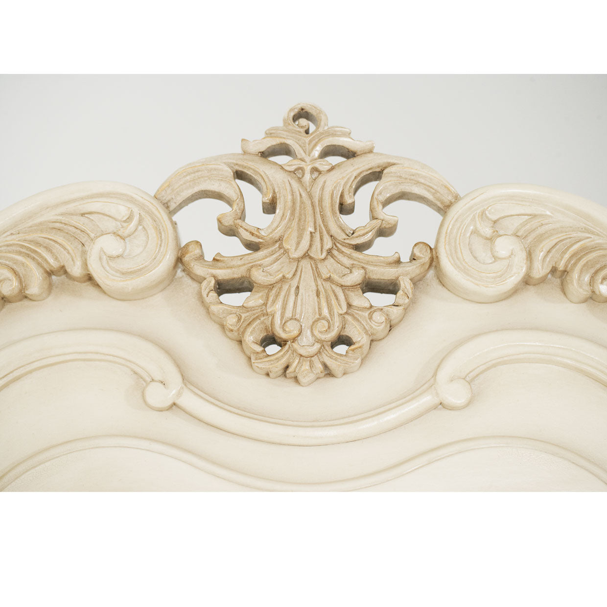 Lavelle Blanc Curio-Blanc 54505t-04 | Aico - Home Elegance USA