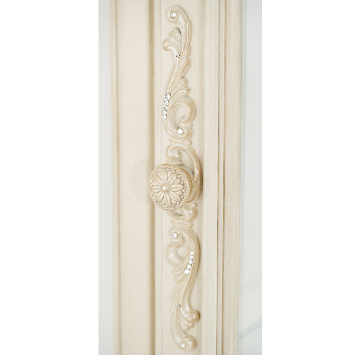 Lavelle Blanc Curio-Blanc 54505t-04 | Aico - Home Elegance USA