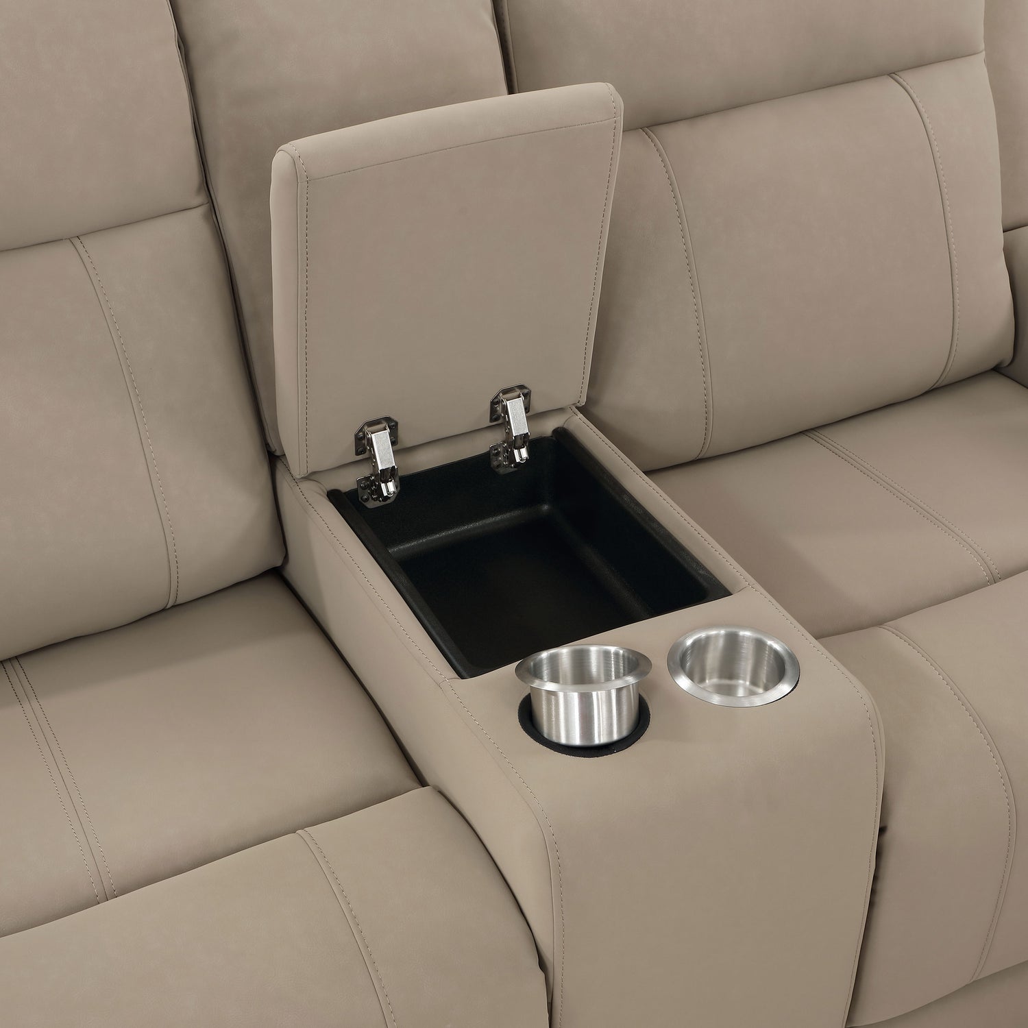 Loveseat reclinable con movimiento tapizado Brentwood en color topo