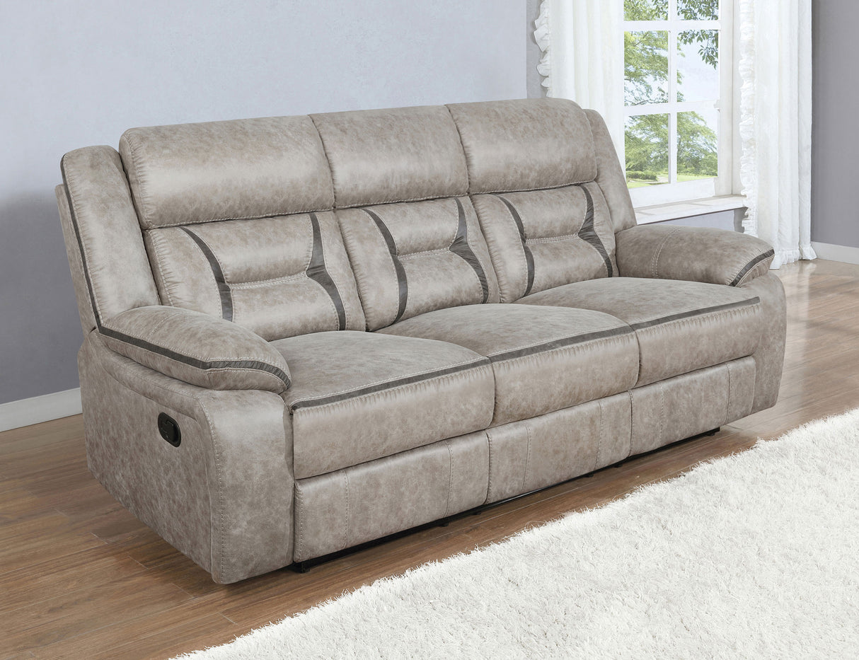 Sofá reclinable tapizado con movimiento Greer en color topo
