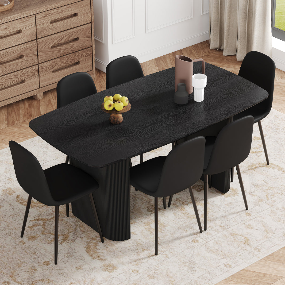 Juego de mesa y sillas. Mesa de comedor de MDF con veta de madera negra de 67 x 35,4 pulgadas: una opción simple, lujosa y estable. Combina con 6 sillas laterales tapizadas de PU negras de estilo moderno de mediados de siglo.