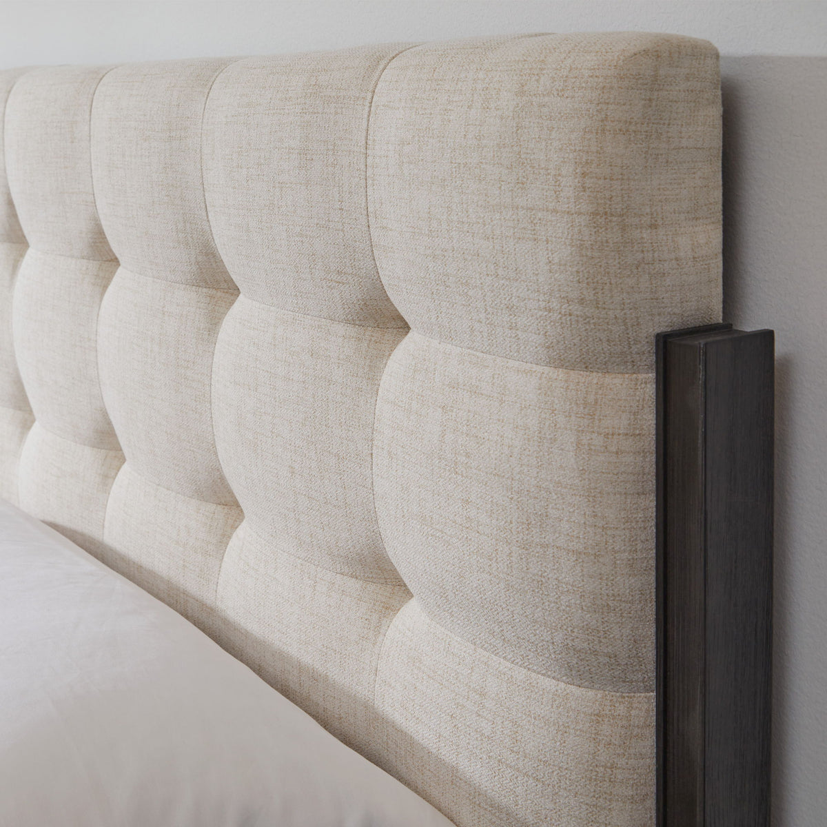 Waterfall King Upholstered Bed - Deep Ebony | Flexsteel