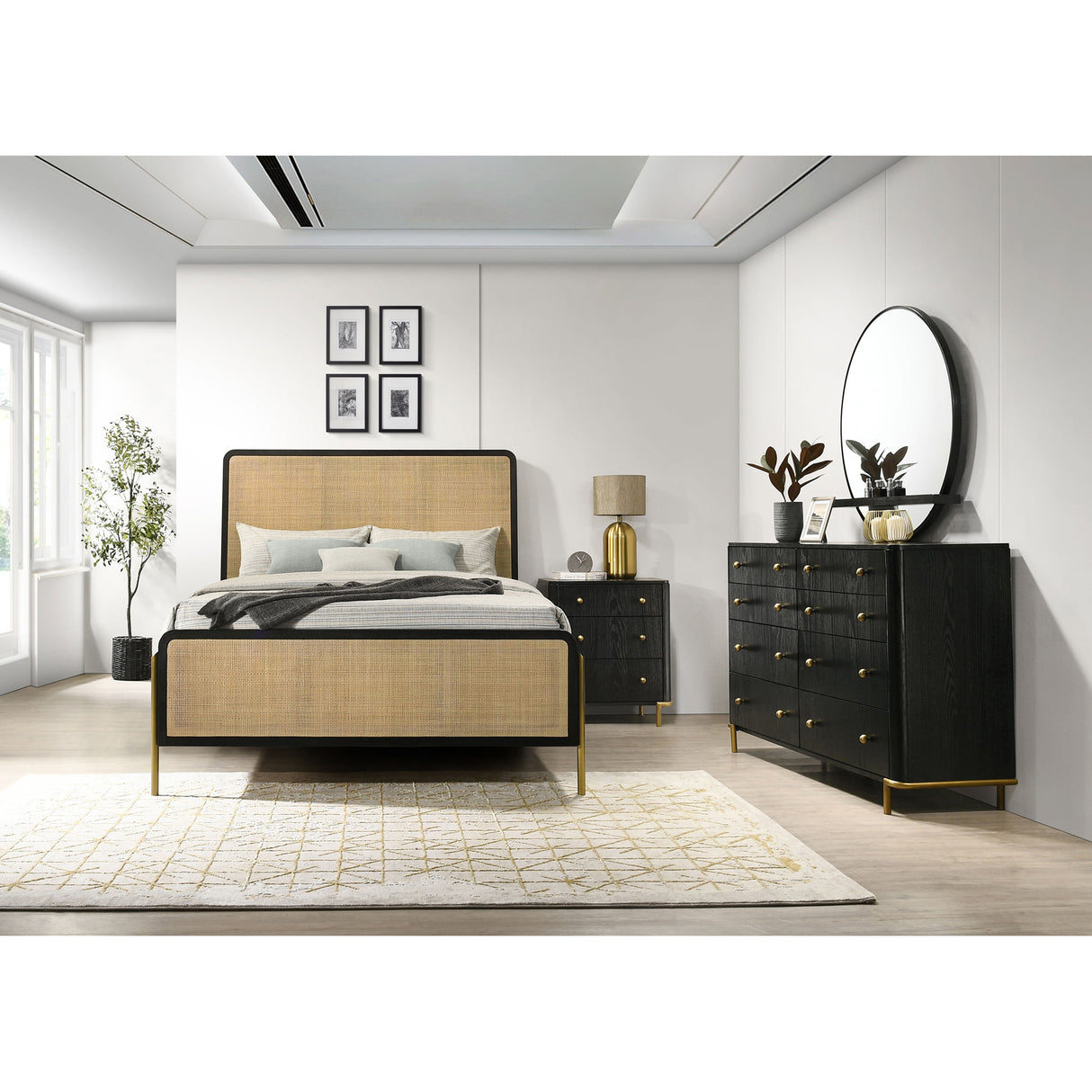Anser Black and Natural 4-piece Queen Bedroom Set