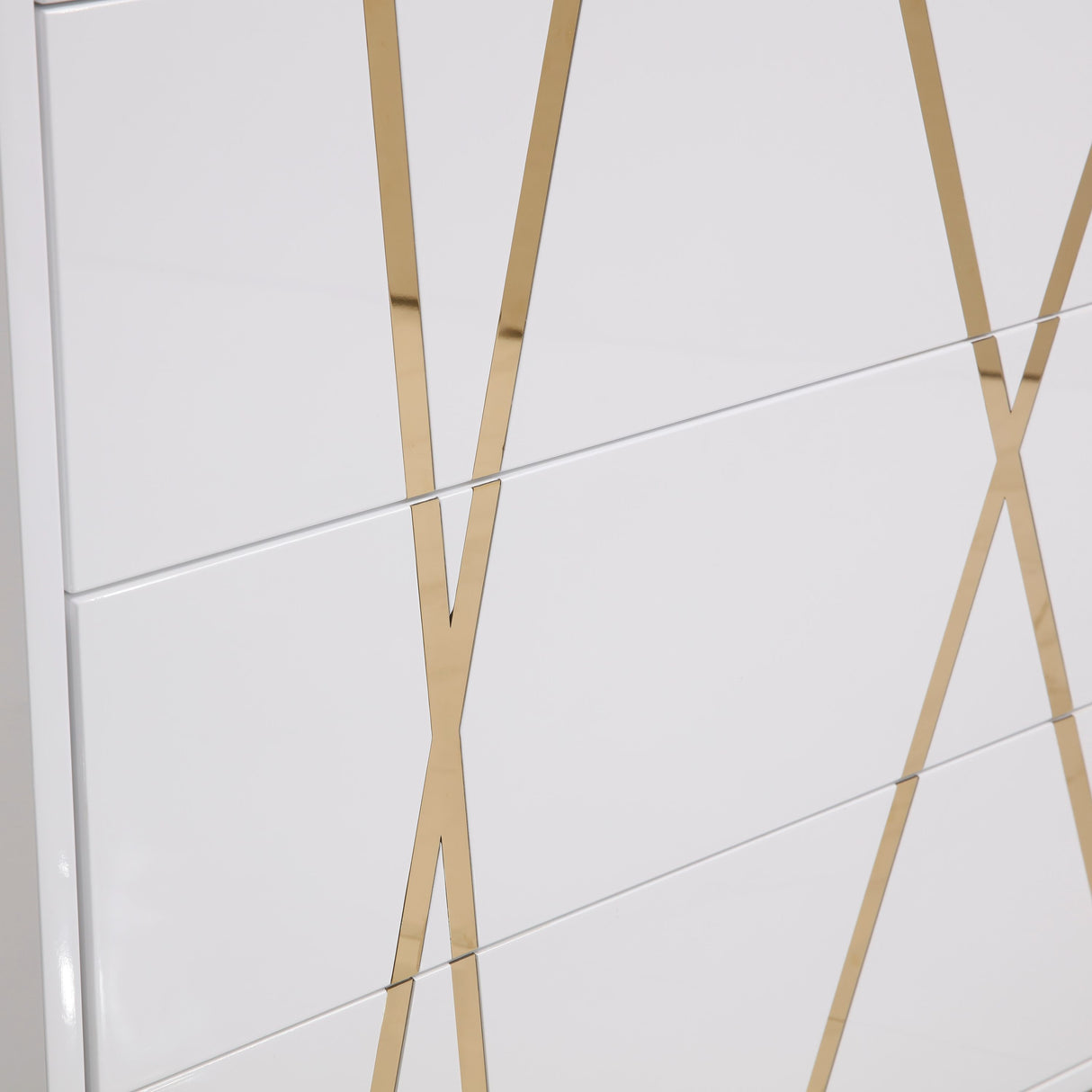 Modrest Nixa Modern White & Gold Chest