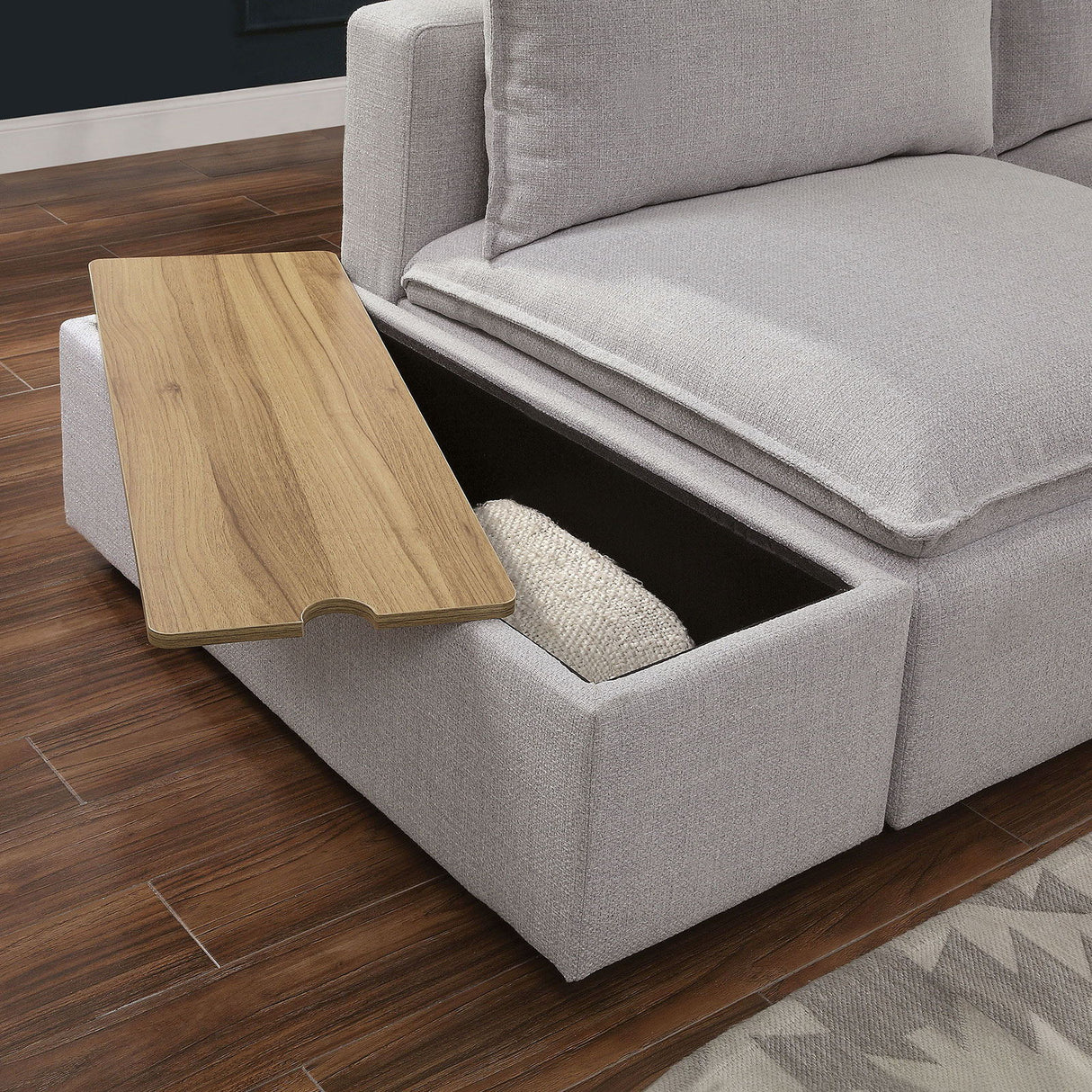 Arlene - Sectional - Light Gray | Home Elegance USA