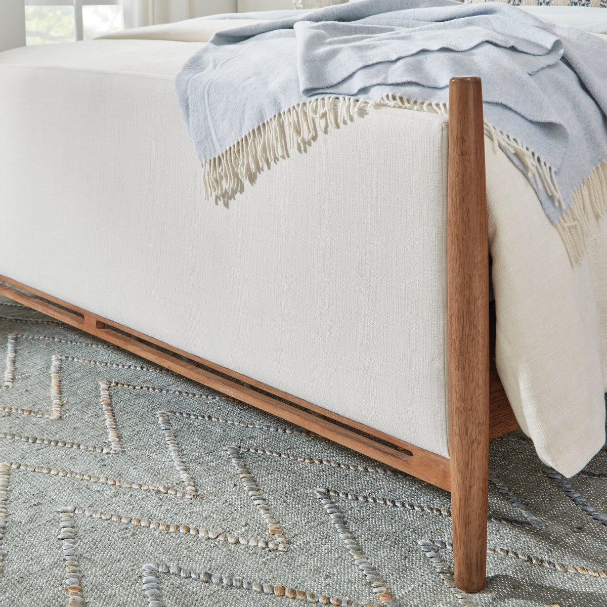 Verona King Upholstered Bed - White / Light Brown | Flexsteel
