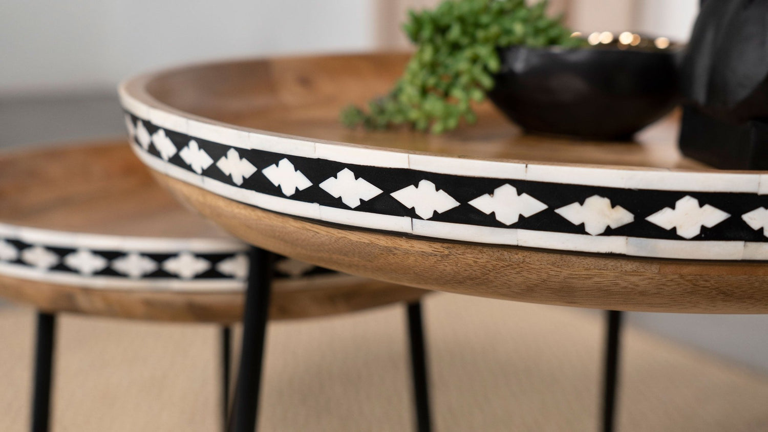Ollie 2 - piece Round Nesting Table Natural and Black | Coaster | Home Elegance USA