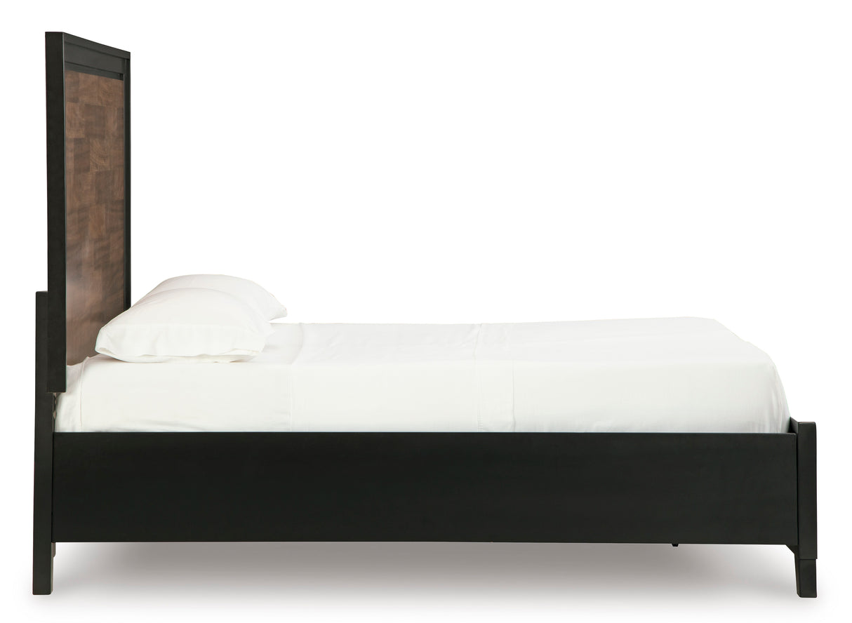 Ashley Kraeburn King Panel Storage Bed Brown & Black | B496B13
