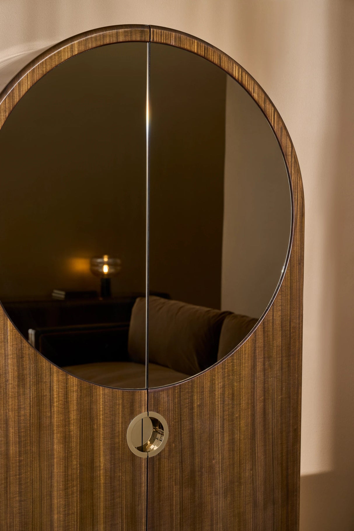 Gelee Armoire Apatite & Caramello High-Gloss | Caracole Classic
