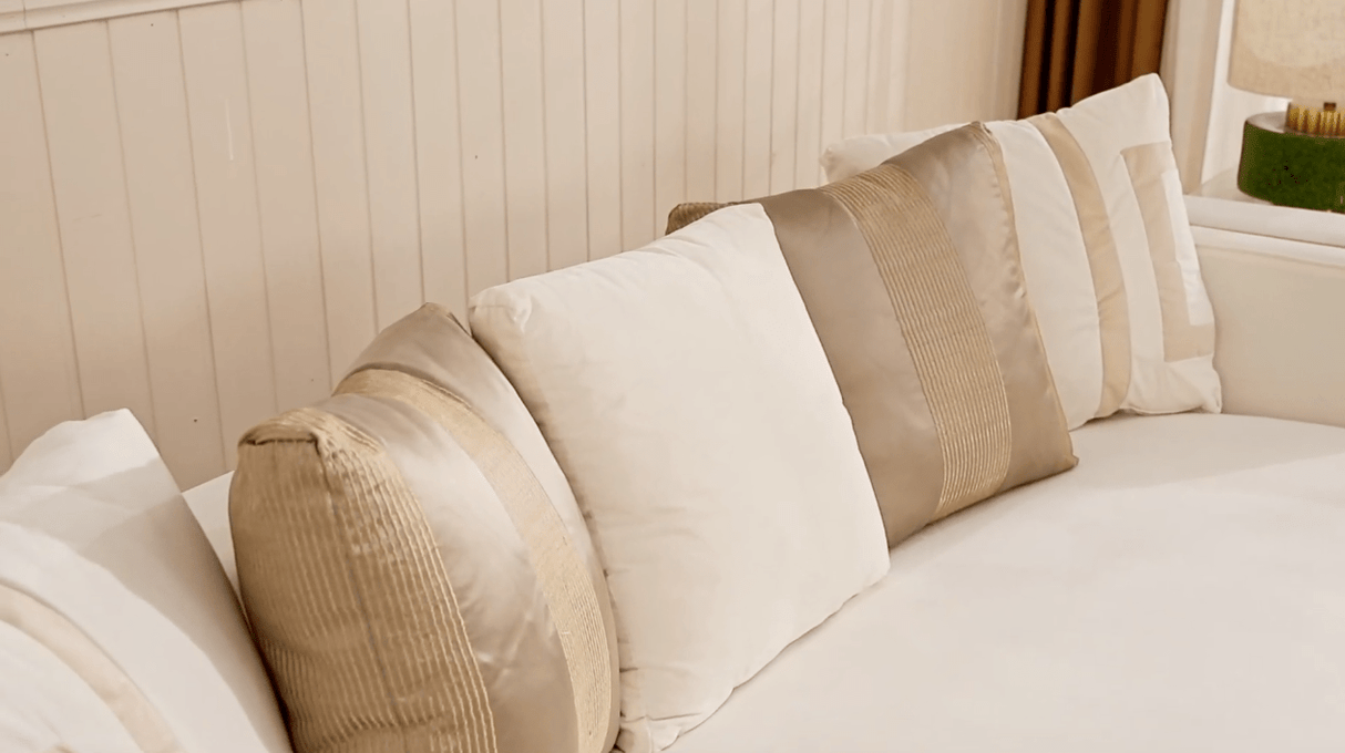 HD-2131 Luxurious Living Room Set in White Upholstery with Gold Accents | Homey Design