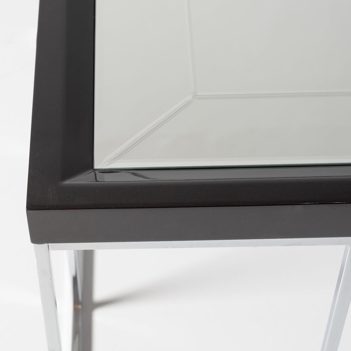 Carmela Side Table | Aico | Home Elegance USA