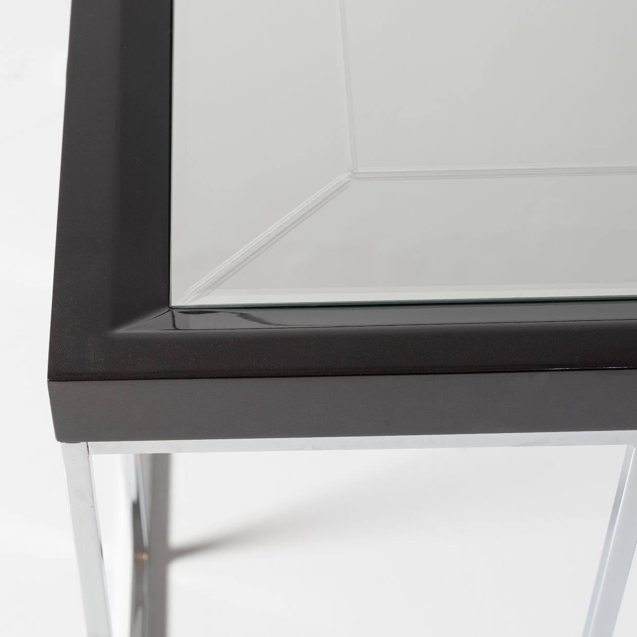 Carmela Side Table | Aico | Home Elegance USA
