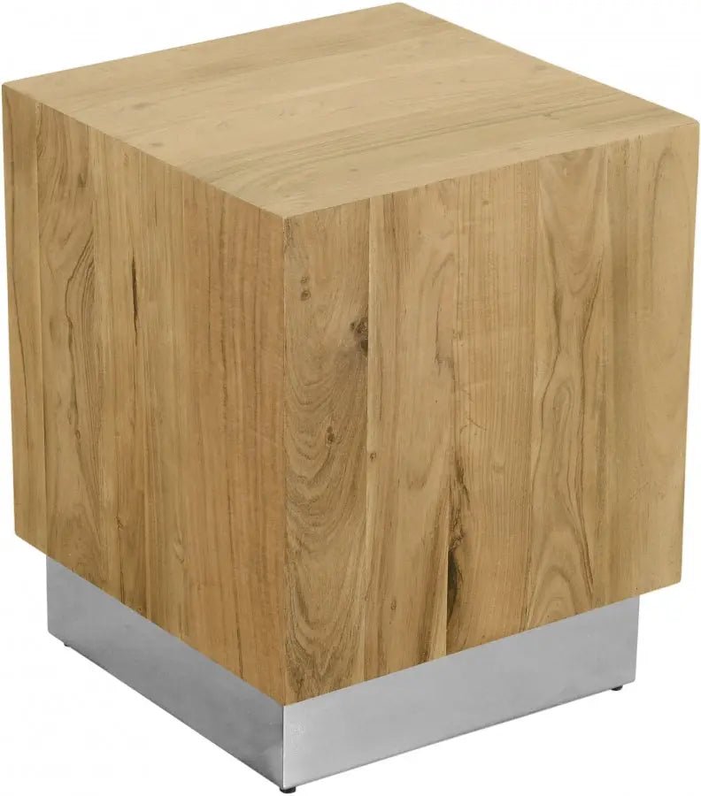 Acacia End Table In Gold - 233 - Et | Meridian | Home Elegance USA