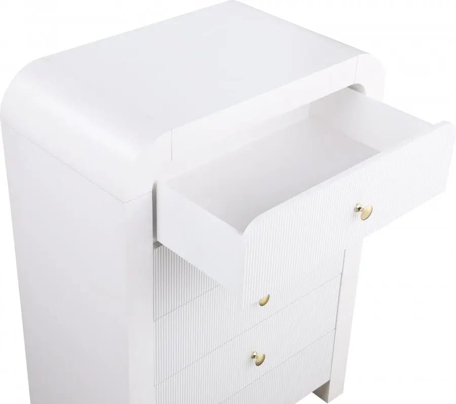 Artisto Chest In White - 888White - Ch | Meridian | Home Elegance USA