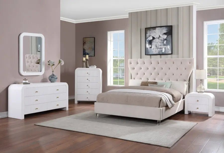 Artisto Dresser In White - 888White - D | Meridian | Home Elegance USA