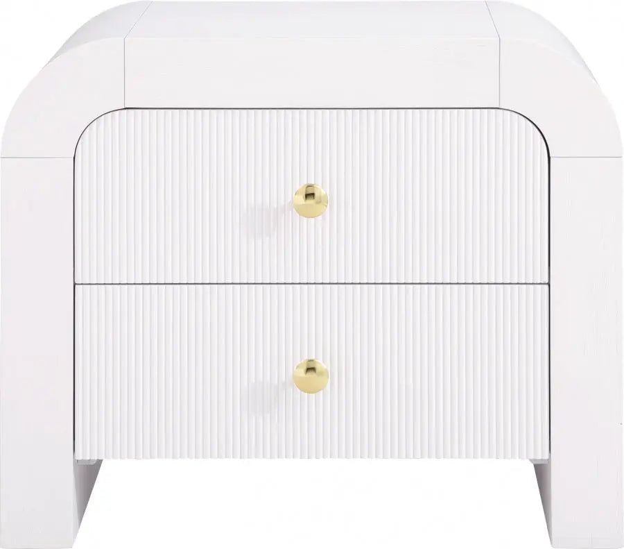 Artisto Nightstand In White - 888White - Ns | Meridian | Home Elegance USA