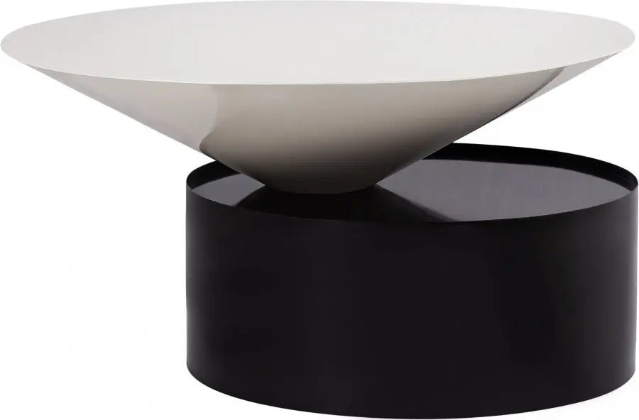 Damon Coffee Table In Black - 266 - C | Meridian | Home Elegance USA