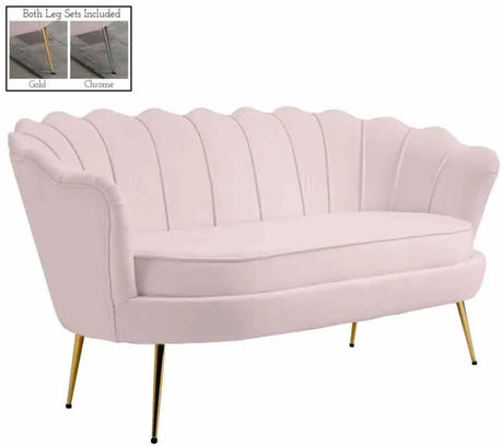 Meridian Furniture - Gardenia Velvet Loveseat In Pink - 684Pink-L