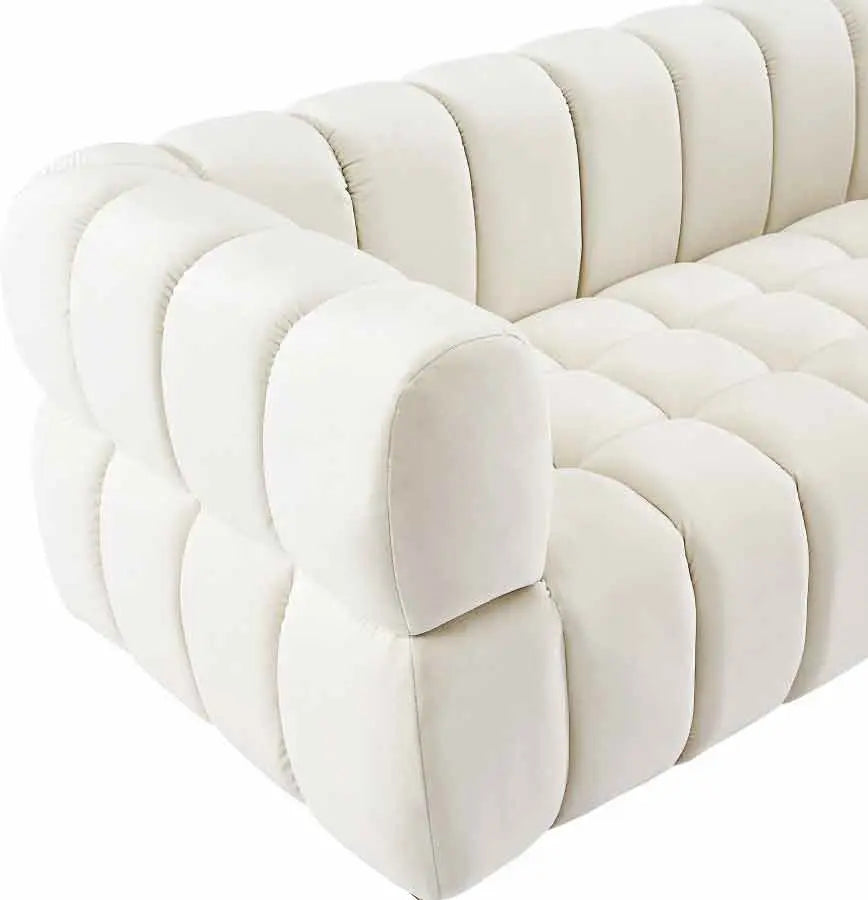 Meridian Furniture - Gwen Velvet Chair In Cream - 670Cream-C
