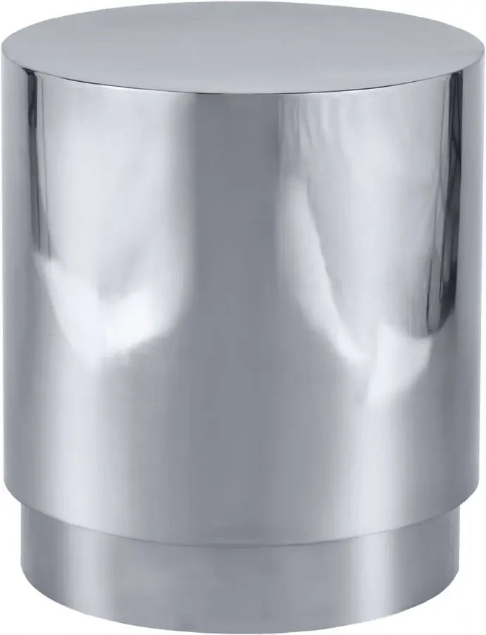 Meridian Furniture - Jazzy End Table In Silver - 282-E