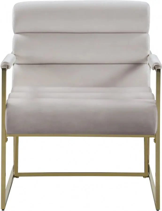 Meridian Furniture - Wayne Velvet Accent Chair In Cream - 526Cream