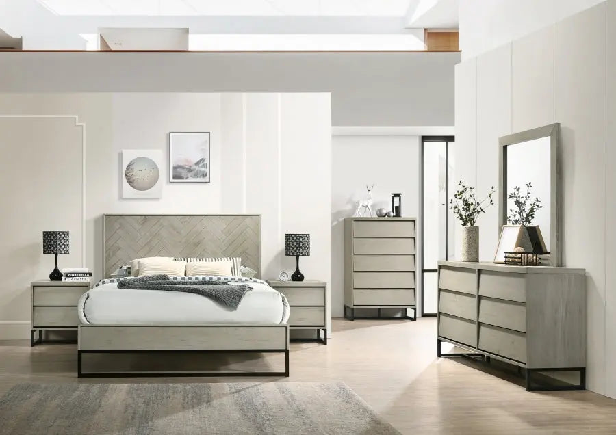 Meridian Furniture - Weston Wood King Bed In Grey Stone - Weston-K