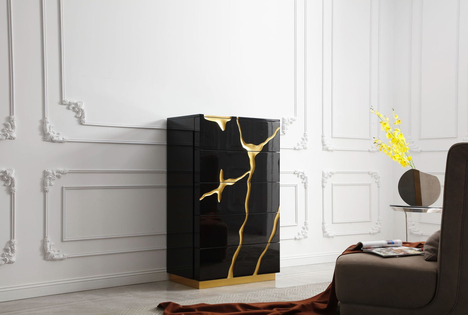 Modrest Aspen - Modern Black and Gold Chest