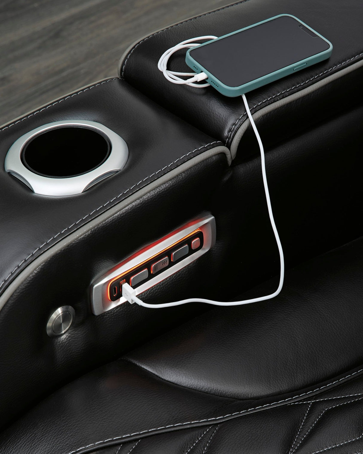 Ashley Black Boyington PWR Recliner/ADJ Headrest - Leather | Home Elegance USA