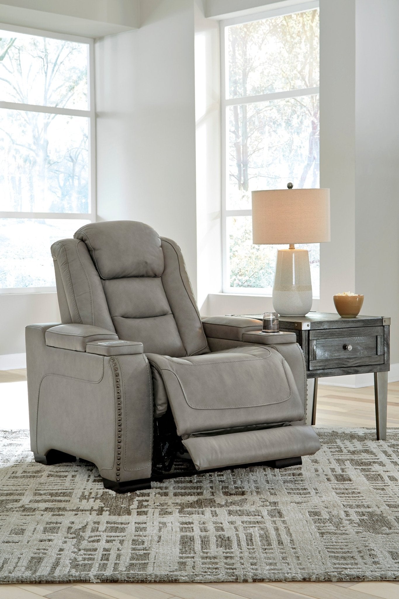 Ashley Gray The Man - Den PWR Recliner/ADJ Headrest - Leather | Home Elegance USA