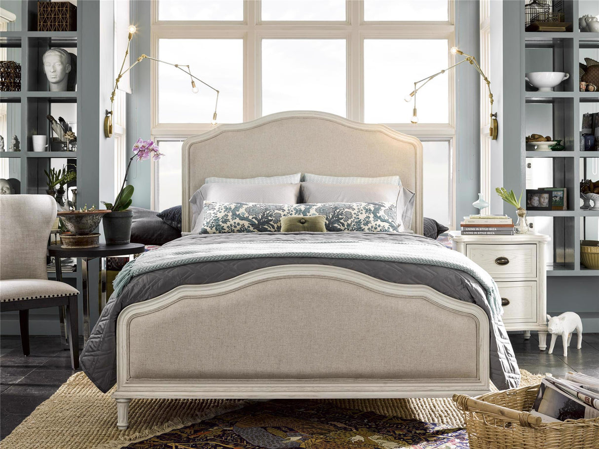 Curated Amity Bed | Universal