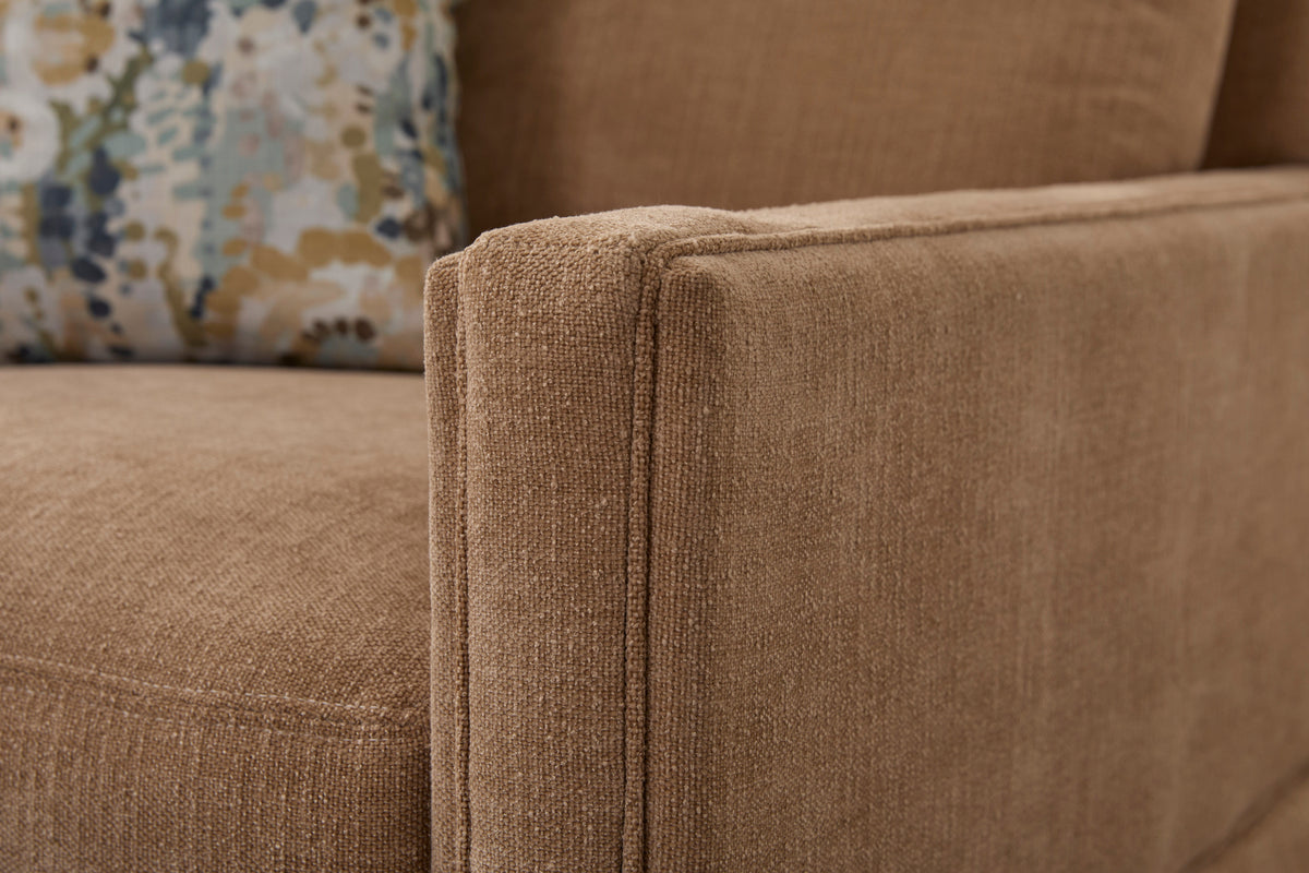 Lottie Skirted Bottom Chair | Flexsteel
