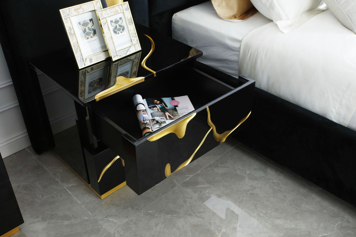 Modrest Aspen - Modern Wide Black and Gold Nightstand
