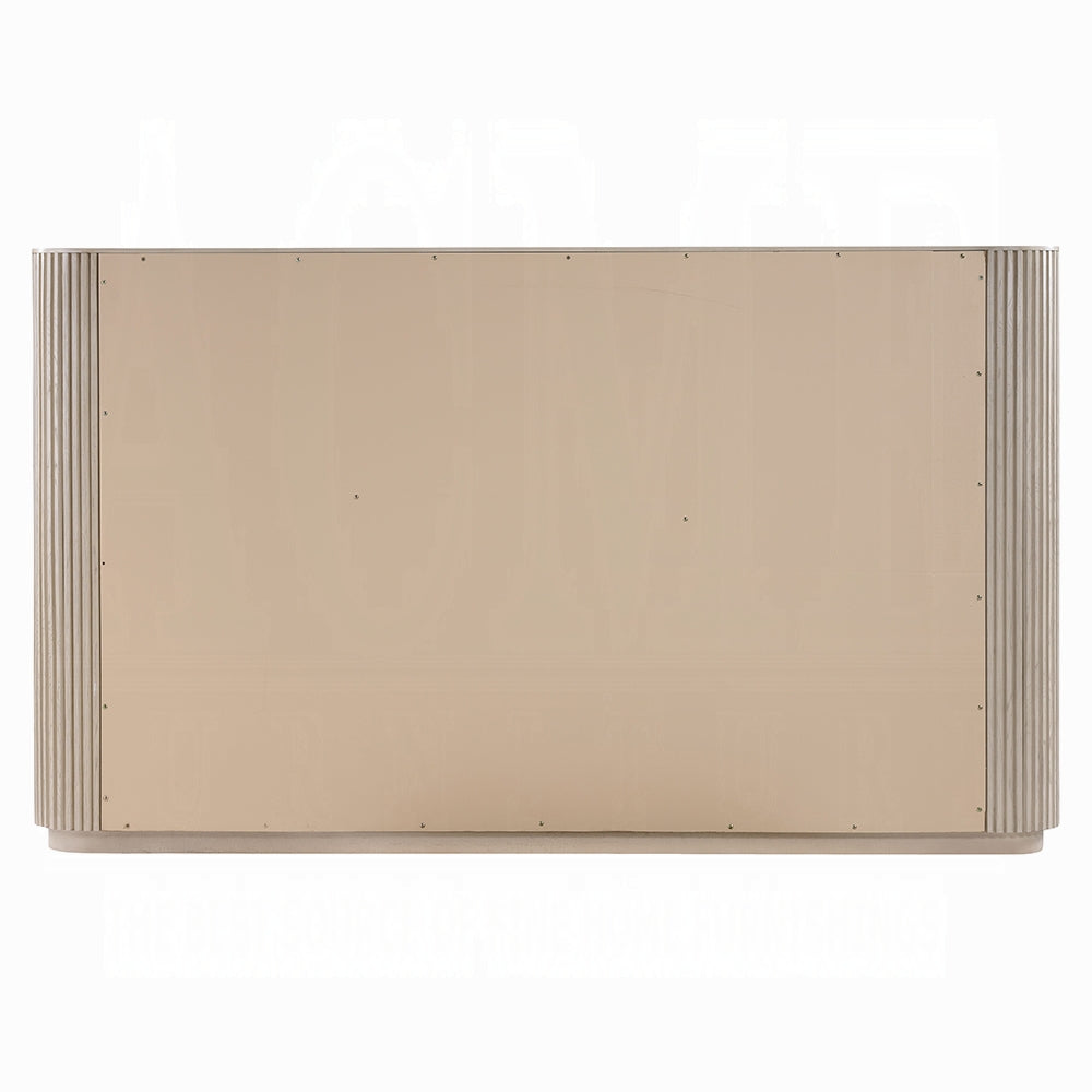 Leanna Queen Bed Light Oak Wood with Elegant Rounded Design - Acme Furniture - Home Elegance USA