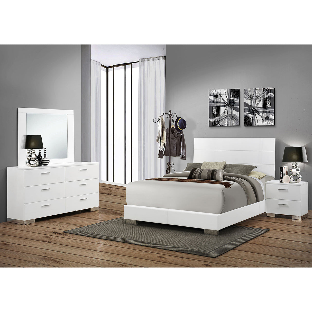 Dulcey White High Gloss 4-piece Queen Bedroom Set