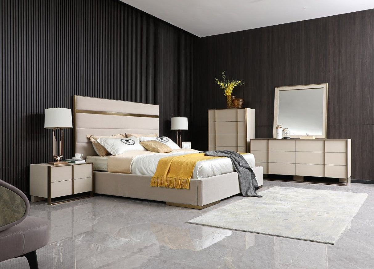 Nova Domus Cartier - Modern Beige Shagreen and Brushed Brass Chest