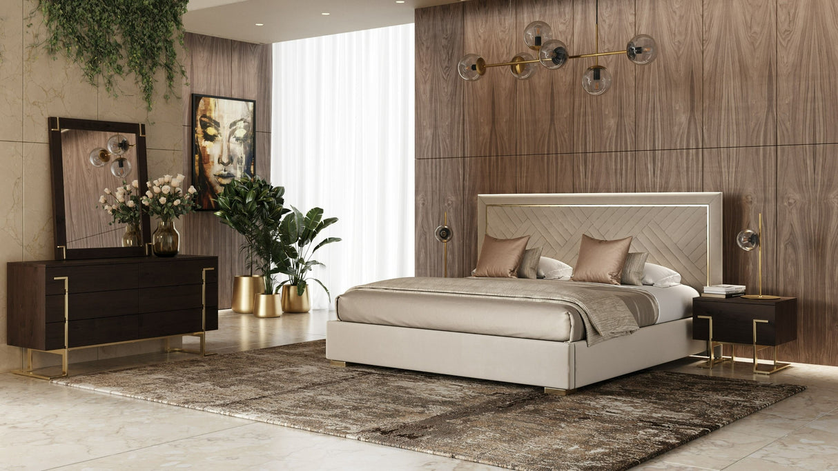 Corrico Modern Off-White Velvet & Champagne Gold Bedroom Set – VIG Furniture - Home Elegance USA