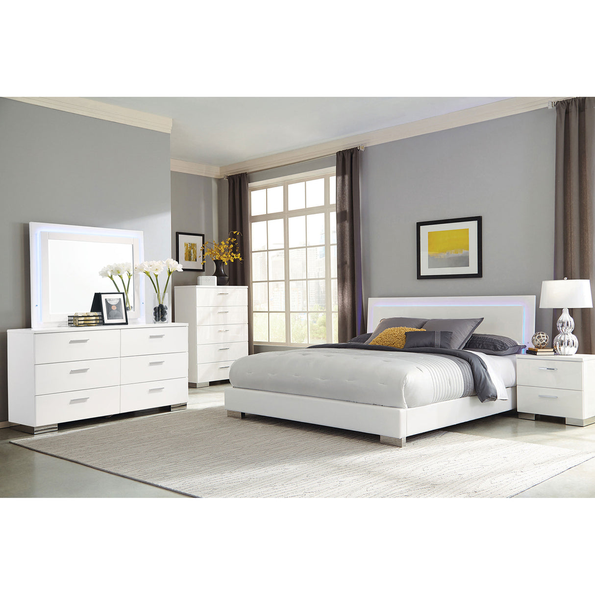 Dulcey White High Gloss 5-piece Queen Bedroom Set