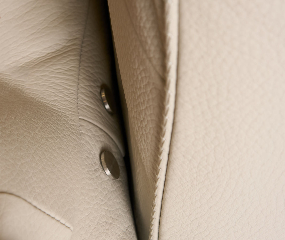 Dalton Modern Italian Cream Leather Reclining Sectional – VIG Furniture - Home Elegance USA