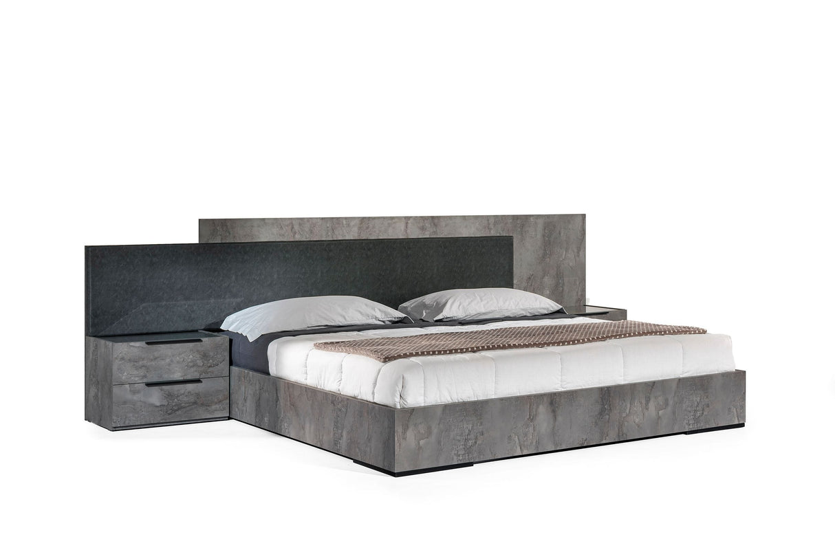Queen Ferrara - Modern Volcano Oxide Grey Bed - View Image 1